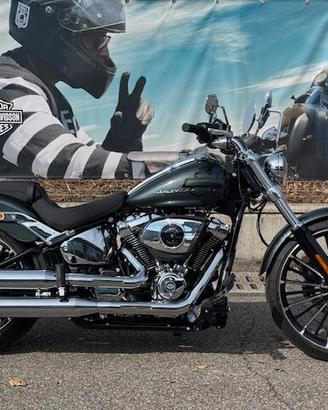 H-D Softail Breakout 117 NEW MODEL