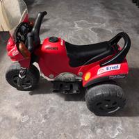 Stock giocattoli usati