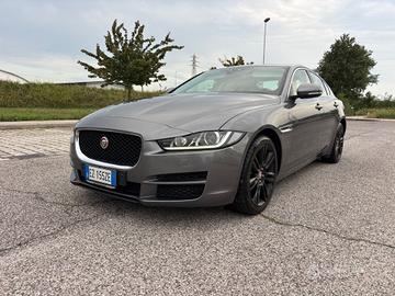 Jaguar XE 2.0 D Turbo 180CV aut. Portfolio