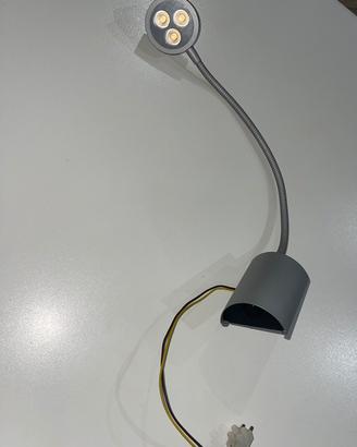Lampada a muro