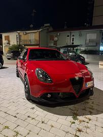 Alfa Romeo Giulietta Quadrifoglio Verde Launch Ed
