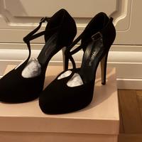 Décolleté nere eleganti  in vellutino