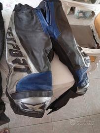 pantaloni per moto 