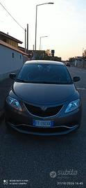 Lancia Y ecochic gold 2016