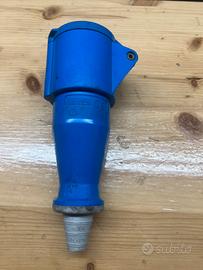 presa industriale cee 16a blu ilme