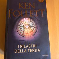 Libro Ken Follet, I PILASTRI DELLA TERRA.