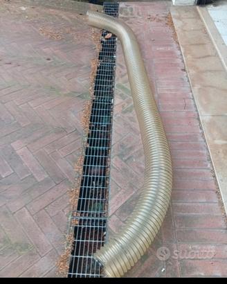 tubo flessibile in plexiglass 