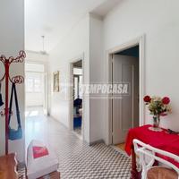 PENTAVANI LIBERO CON AMPIO TERRAZZO VIA PUTIGNANI!