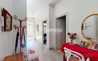 PENTAVANI LIBERO CON AMPIO TERRAZZO VIA PUTIGNANI!