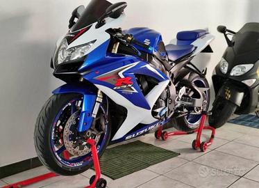 Suzuki gsxr 600 k8