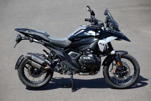Bmw r 1300 gs triple black
