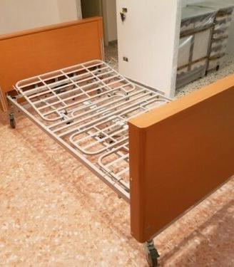Letto ortopedico motorizzato per lunga degenza