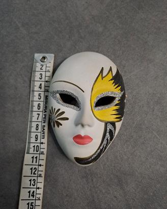 Maschera veneziana in porcellana