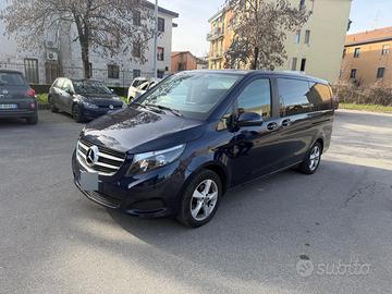 SPLENDIDO MERCEDES V 220 7 POSTI