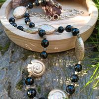 Collana etnica con pietre dure di ossidiana