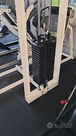 pressa per gambe palestra