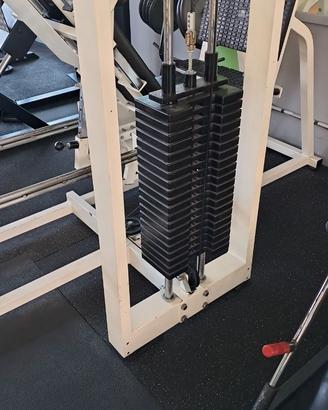 pressa per gambe palestra