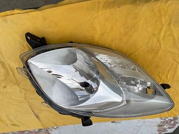 Faro anteriore SX originale - Yaris 2007