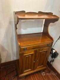 Mobiletto porta oggetti in legno