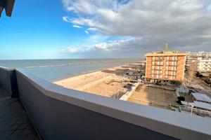 19 Bilocale fronte mare