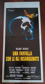 Una farfalla con le ali insanguinate Locandina