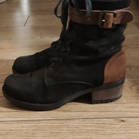 Stivaletto bicolore tg 40