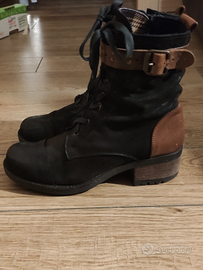 Stivaletto bicolore tg 40