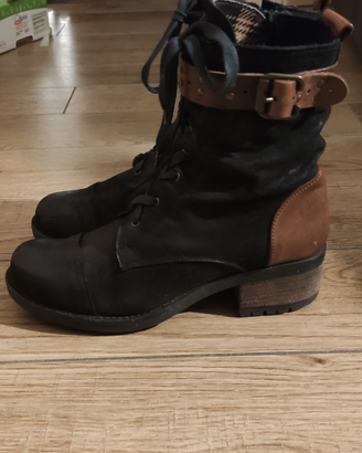 Stivaletto bicolore tg 40