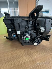 Proiettore dx Mitsubishi  pajero 2017