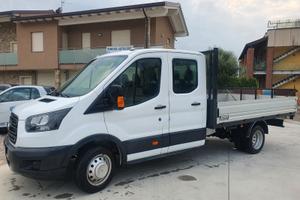 FORD TRANSIT CON GANCIO TRAINO