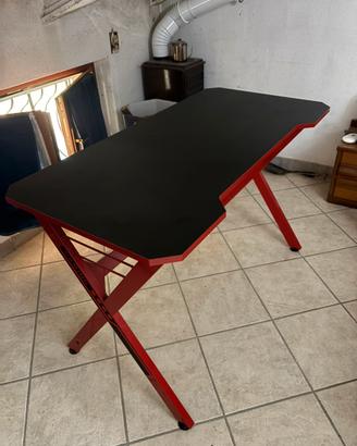 Scrivania da gaming con led