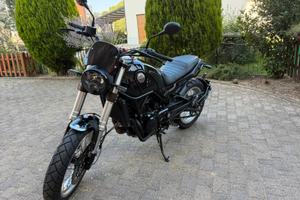 Moto Benelli Leoncino