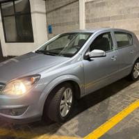OPEL Astra 1.4 16V Twinport 5 porte Enjoy