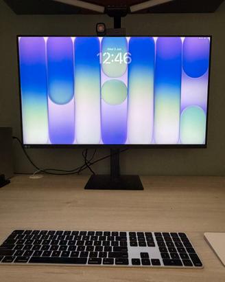 Monitor Samsung S80UD 37" 4k