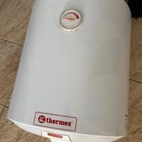 Scaldacqua elettrico Thermex 50L 1500W – Usato