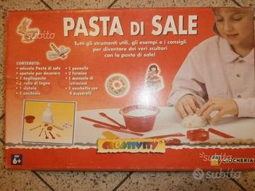 Gioco creare con pasta di sale