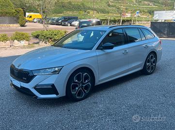 Skoda Octavia Wagon 2.0 tdi evo RS 200cv dsg