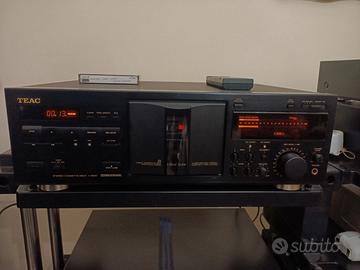 Piastra Teac V-5010