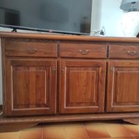 Mobile dispensa o madia