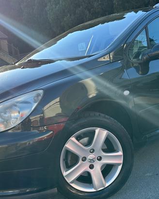 Peugeot 307 1.6 16V 5p. XR Km 100000