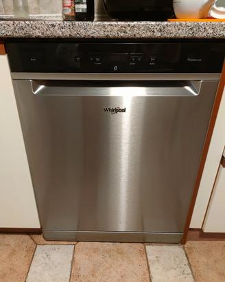 Lavastoviglie Whirlpool 14 coperti A++ 