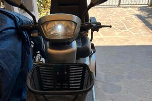 Scooter per disabili STERLING S400 grigio