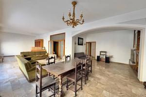 Appartamento di 400 m² con più di 5 locali a Forlì