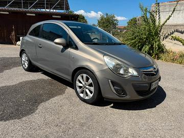 Opel corsa gpl tech