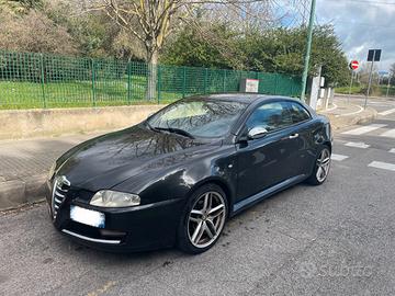 ALFA ROMEO GT 1.9 JTDm 150 cv distinctive