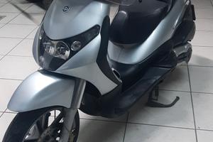 BEVERLY 400i
