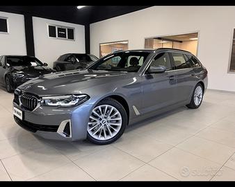 BMW Serie 5(G30/31/F90) - 520d 48V xDrive Touring