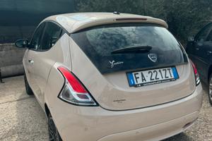 Lancia ypsilion opening edition