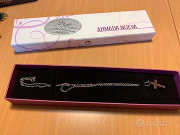 Collanina con croce armada nueva