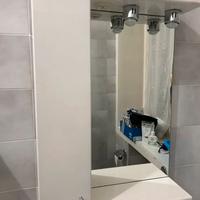 Mobile pensile bagno con specchio